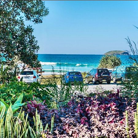 Arthouse Beachfront Accommodation Emerald Beach Εξωτερικό φωτογραφία