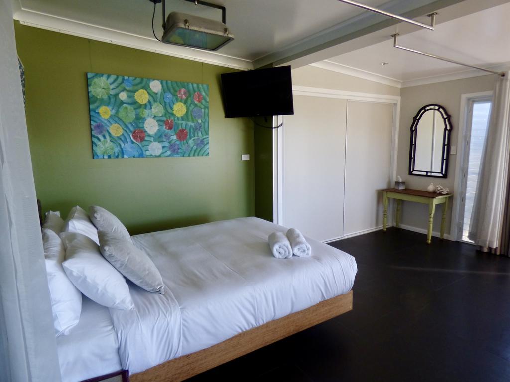 Arthouse Beachfront Accommodation Emerald Beach Εξωτερικό φωτογραφία