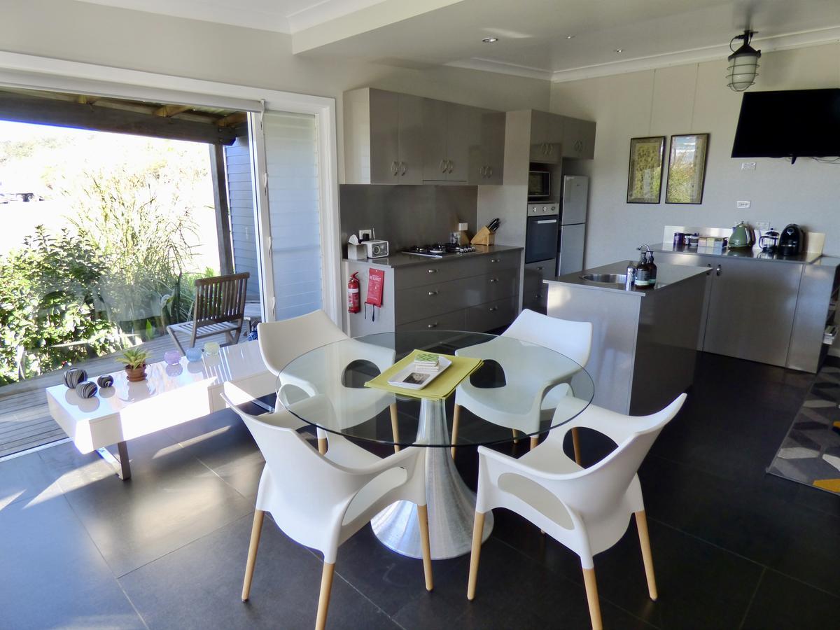 Arthouse Beachfront Accommodation Emerald Beach Εξωτερικό φωτογραφία